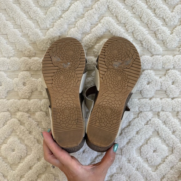 Dansko Susie Neutral Nubuck Wedge Sandals EU 37 US 6.5-7 Comfort Cork Slide